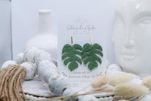 Botanical dark monstera