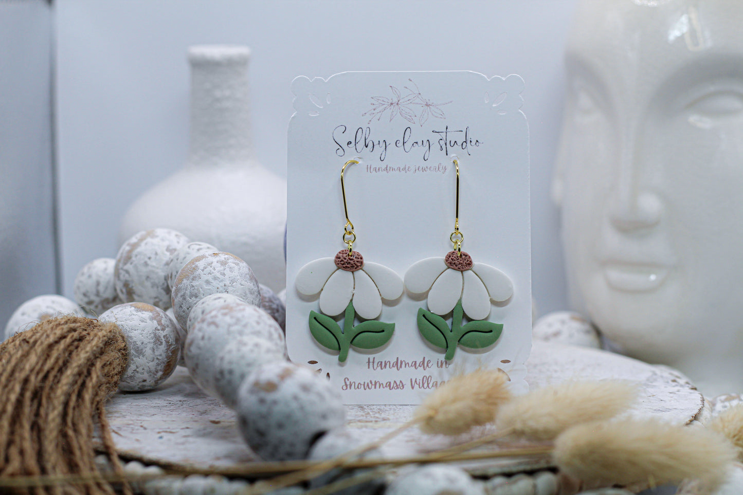 Botanical white flower dangles