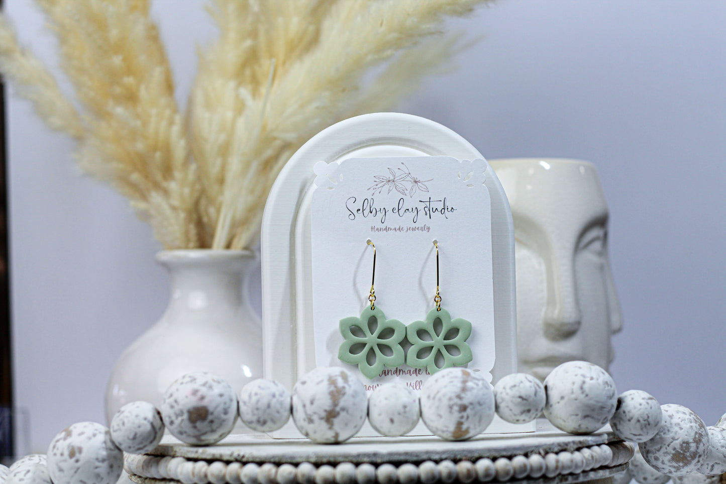 Green Ivy light green