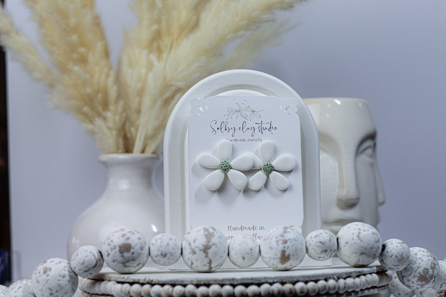 Green Ivy white flower stud