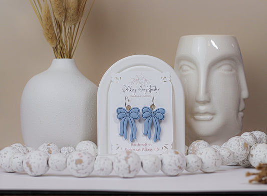 Blue bloom bows
