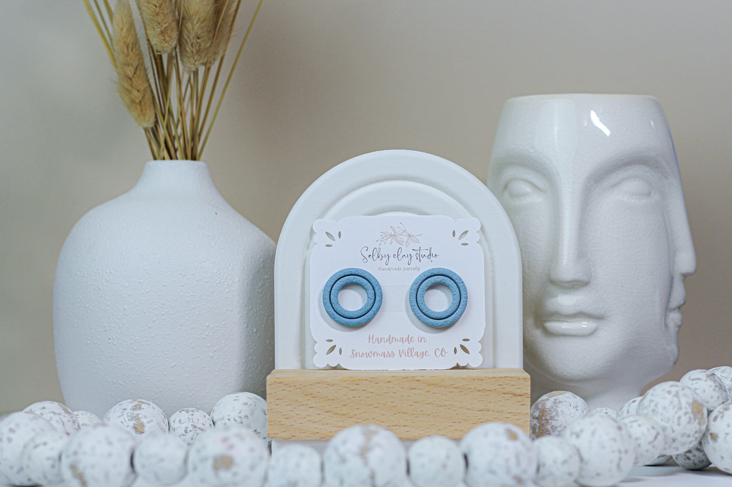 Daisy charm blue double hoops