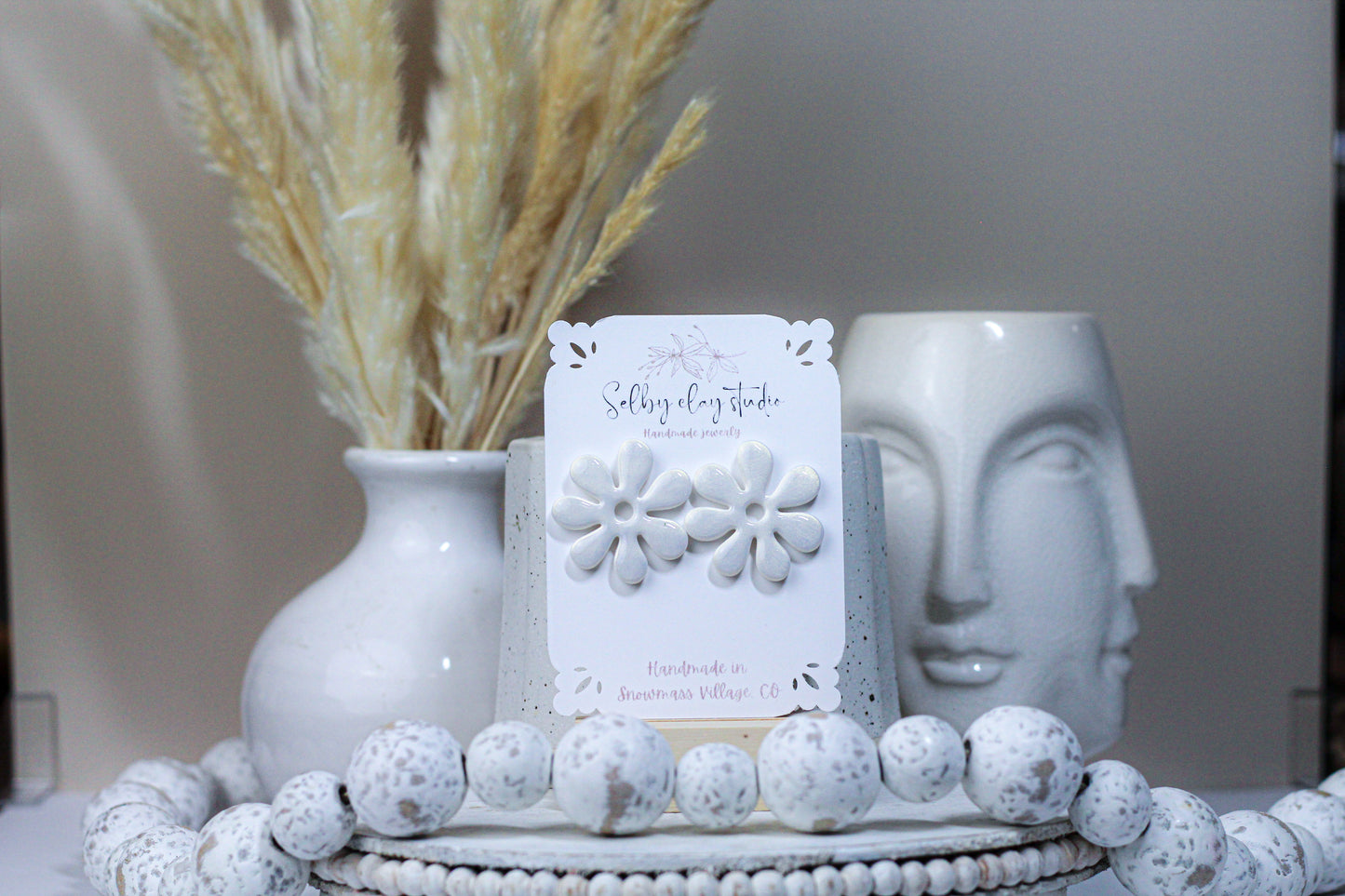 Mar pearl flower stud