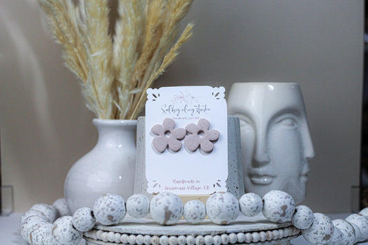 Mar nude flower stud