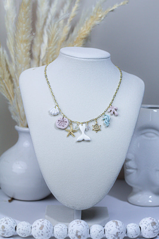 Mar mermaid tail charm necklace