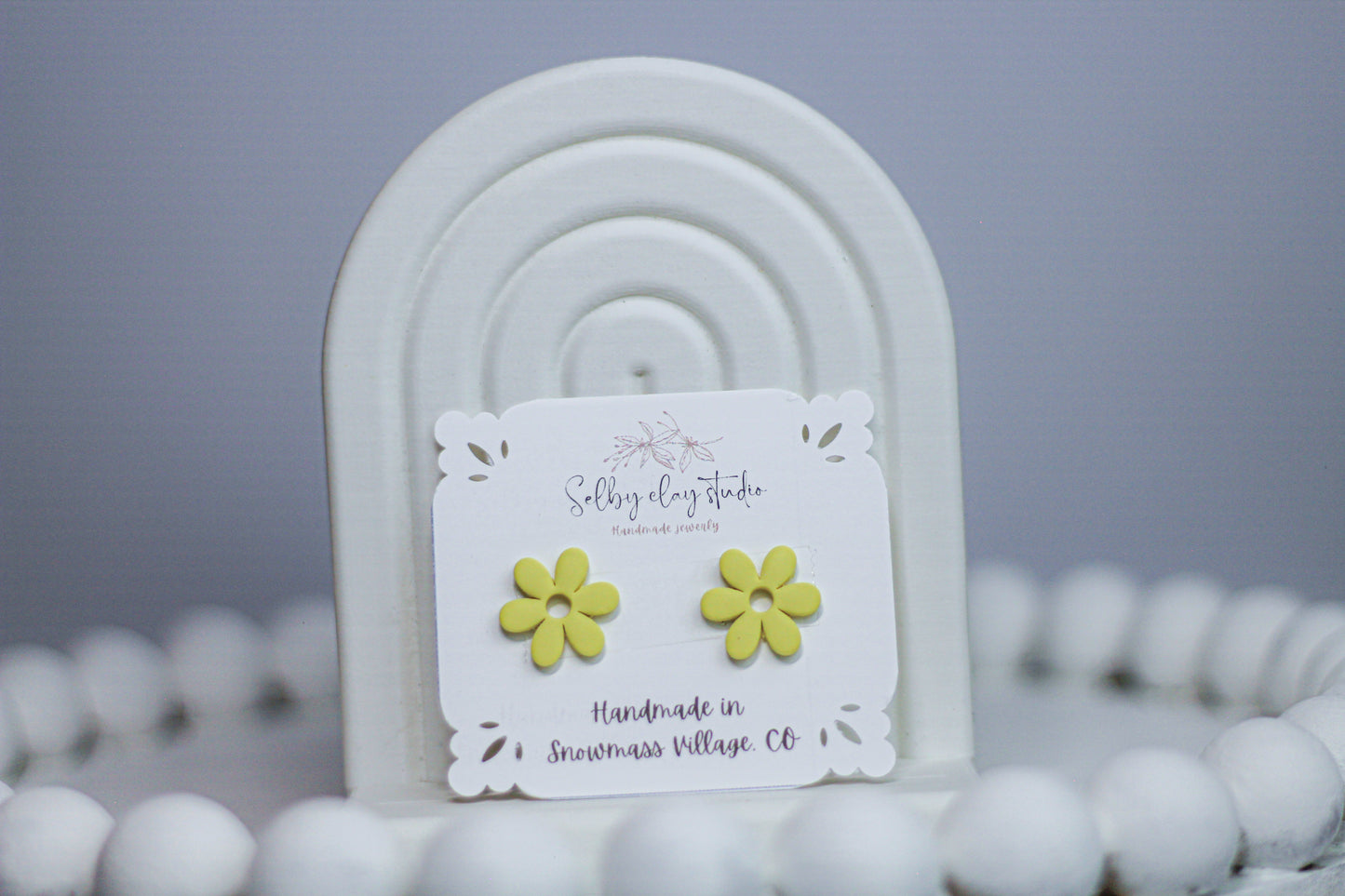 DAISY yellow charm