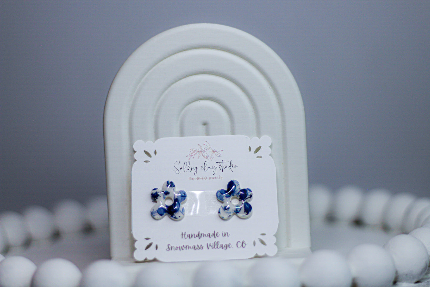 DAISY blue marine charm