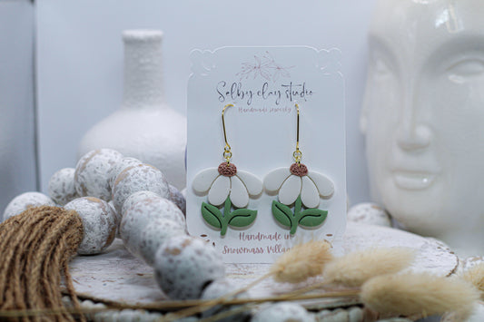 Botanical white flower dangles