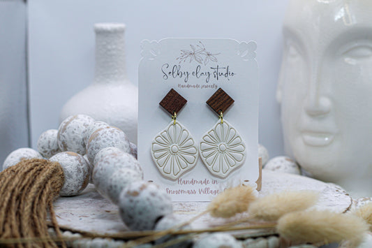 Botanical dangles