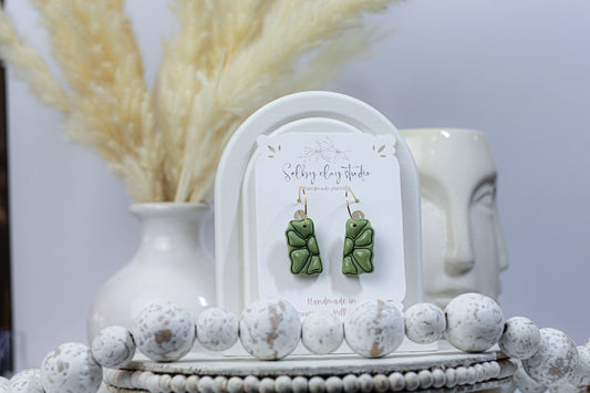 Green Ivy dark mango