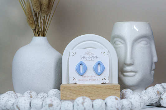 Daisy charm baby blue drops