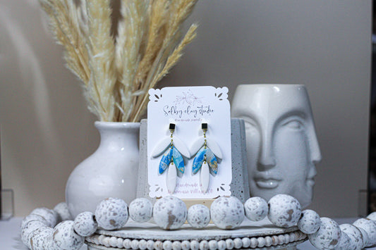 Mar white dangles