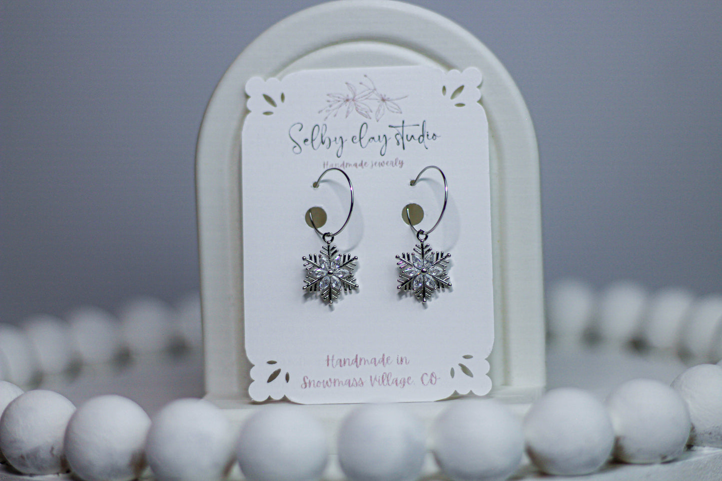 PA Christmas silver snowflakes