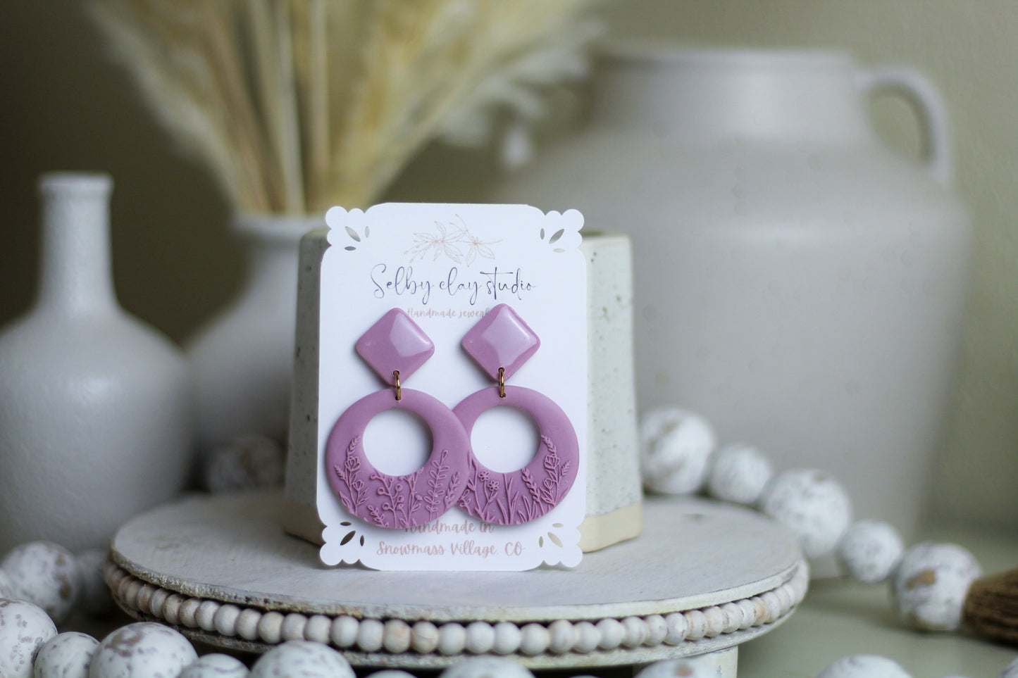 Lilac baby rose flower circles