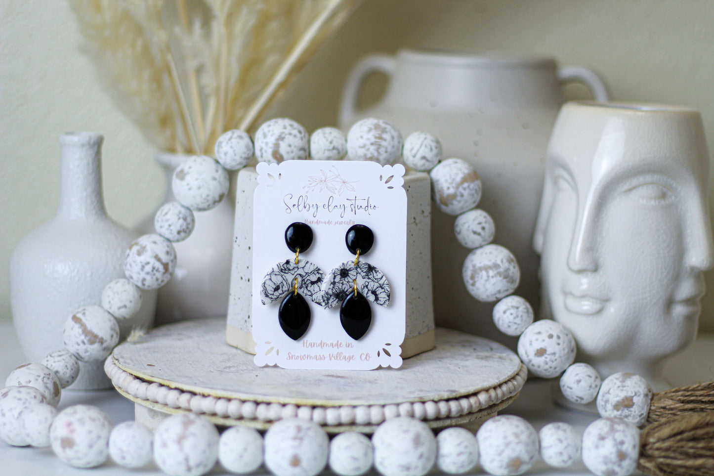 Black and white flower dangle