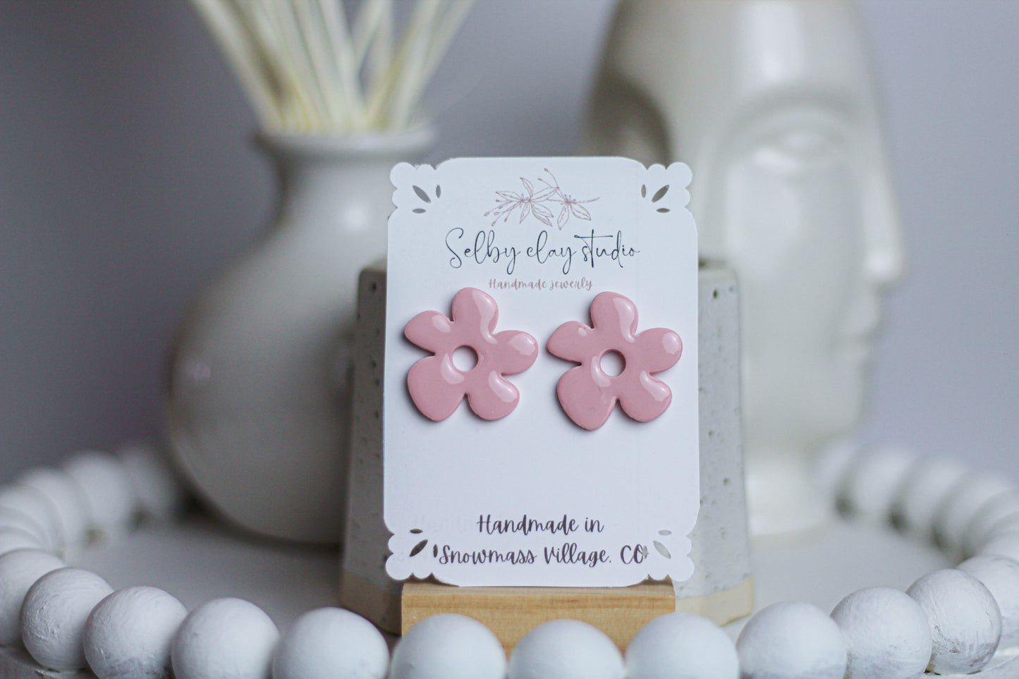 Spring 3 pink flower stud